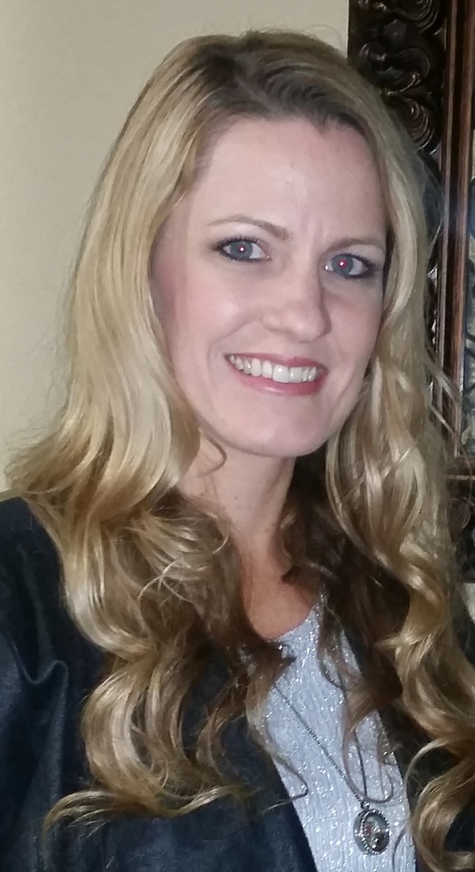 Kari Cook, Notary Public in Prescott, AZ